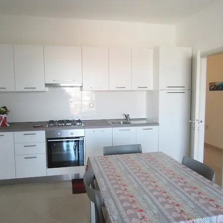 House Silvana - With Garden View * Ρόβινι
